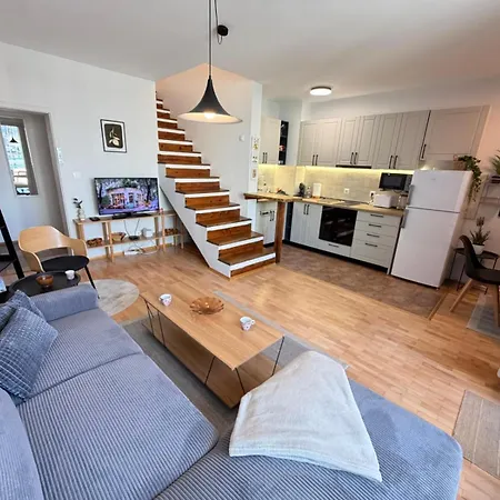 Martinique 2bdr And 2ba Maisonette Near Business Park 公寓 *