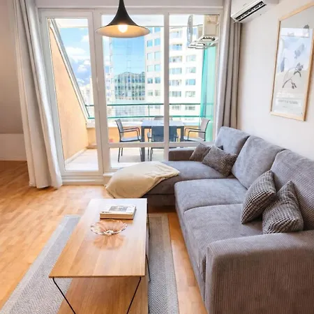 Martinique 2bdr And 2ba Maisonette Near Business Park Апартамент