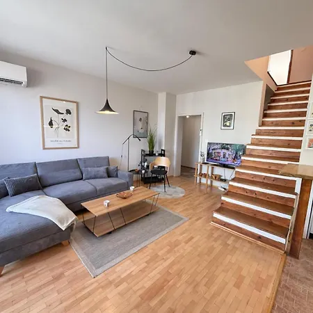 Martinique 2bdr And 2ba Maisonette Near Business Park 公寓 索菲亞