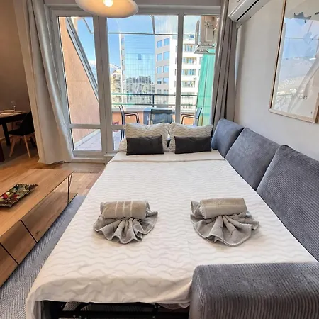 公寓 Martinique 2bdr And 2ba Maisonette Near Business Park