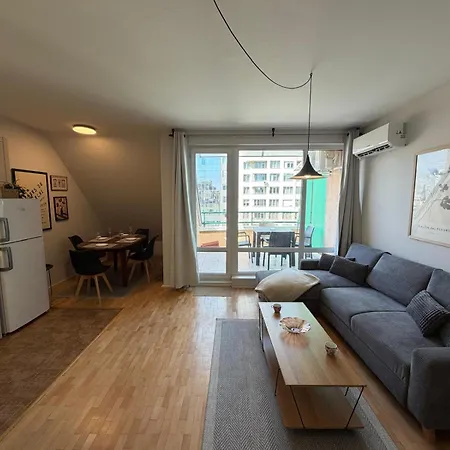 Martinique 2bdr And 2ba Maisonette Near Business Park * София