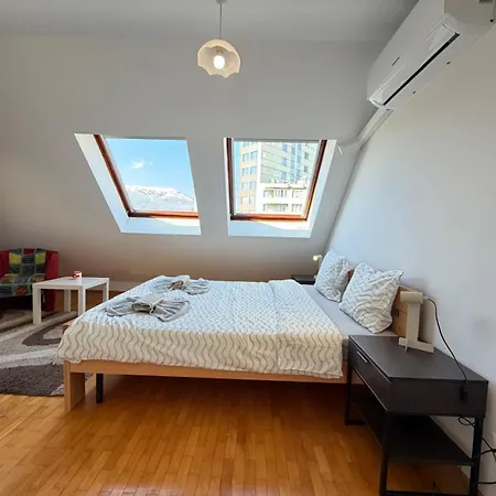 公寓 Martinique 2bdr And 2ba Maisonette Near Business Park